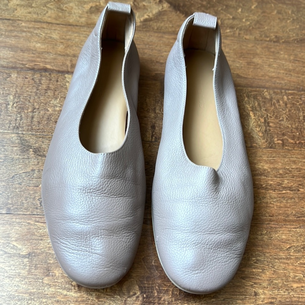 Everlane size 6.5 Dayglove